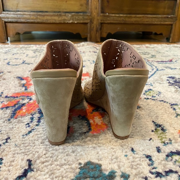 Joie Suede Wedges - Picture 3 of 6